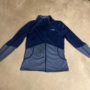 Women’s medium north face zip up